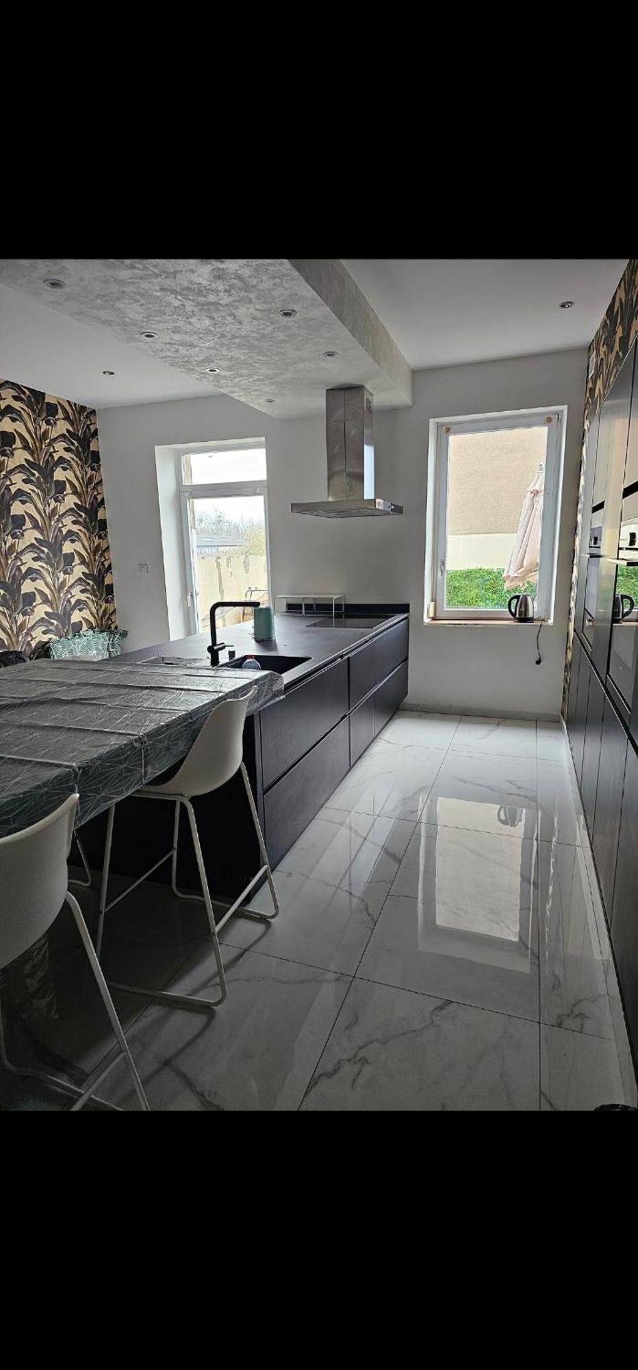 150 M2 Luxembourg A Proximite Appartement *
